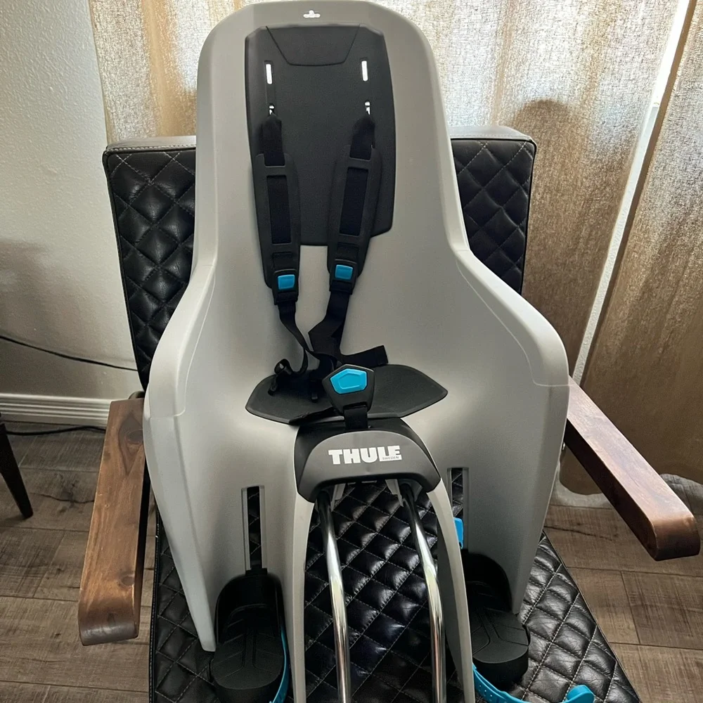Brand new condition Thule child bike seat 😊 - Picture 3 of 5